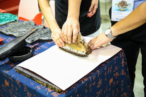 非遺展演 傳承人獻藝 文創產品展銷.......在旅博會沉浸式體驗廣東非遺文化